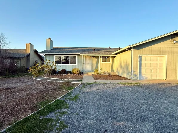 8715 Windsor Rd, Windsor, CA 95492