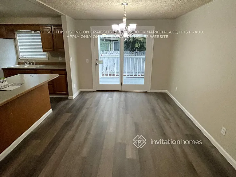 1425 63rd St SE — Photo 7