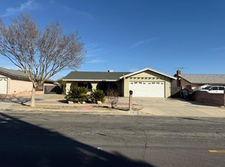 9495 Oleander Ave, Fontana, CA 92335