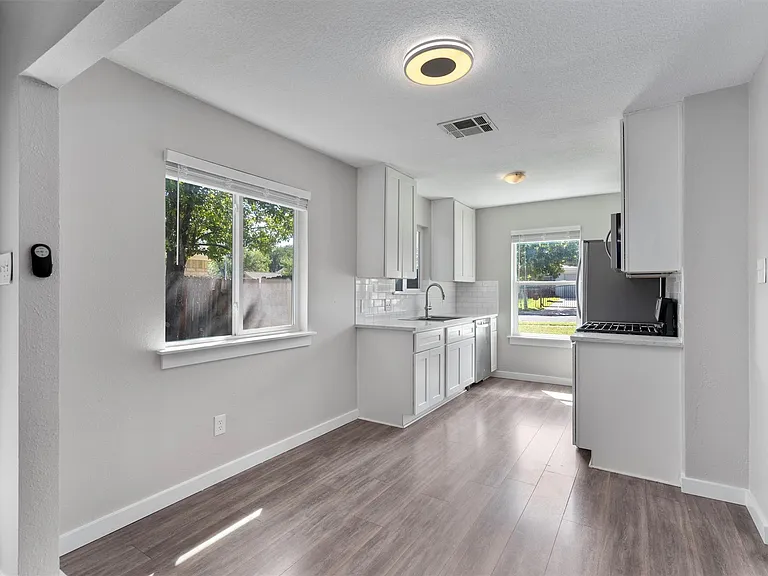 12321 Emery Oaks Rd — Photo 7