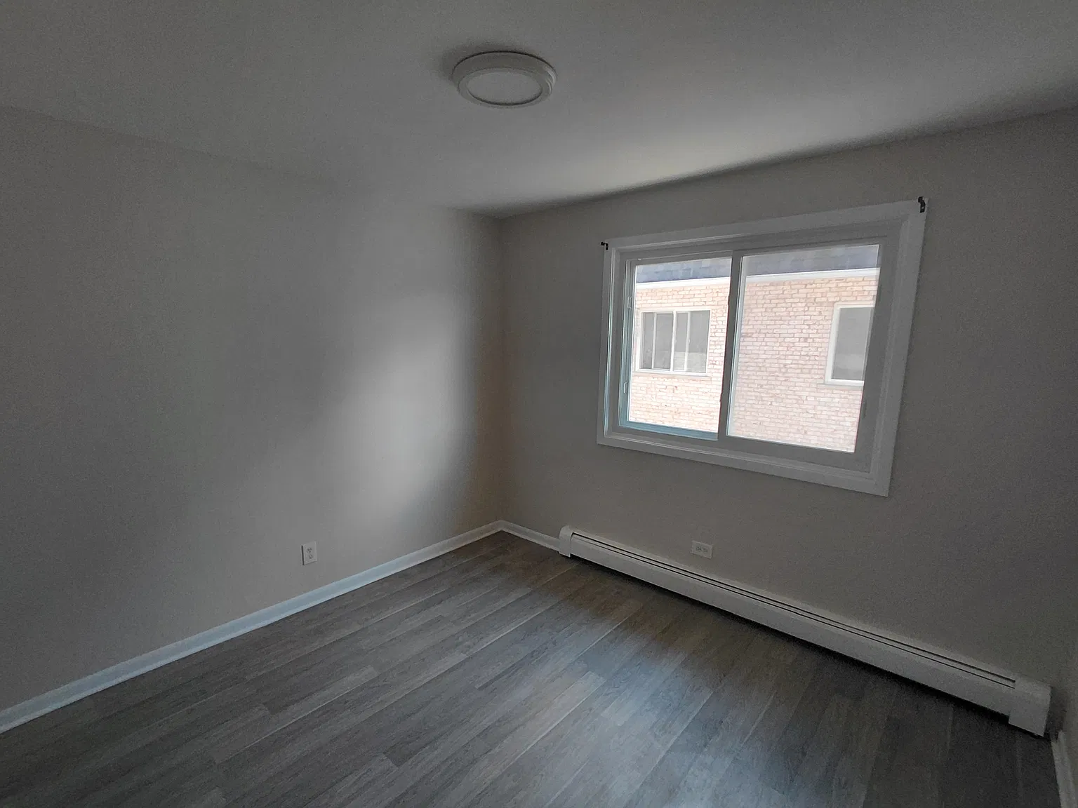 1319 N Baldwin Ct, 2D - 1 — Photo 4