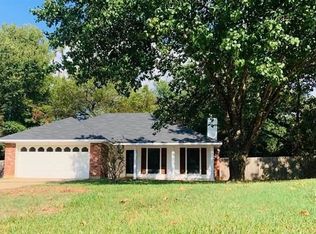 8919 Rosedown Pl, Shreveport, LA 71118