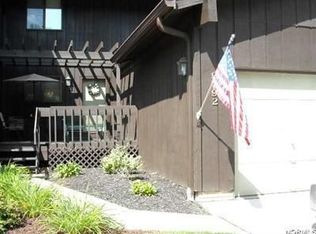 9492 Madison Ln #103, North Royalton, OH 44133