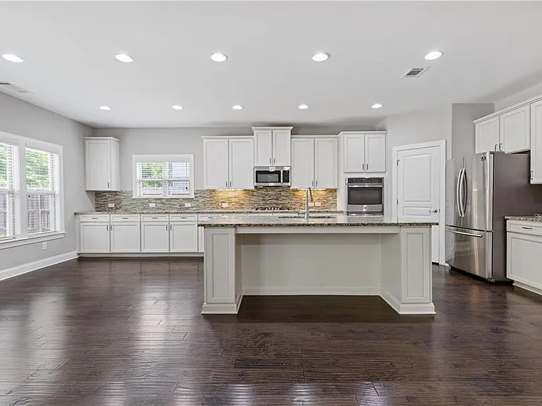 5440 Northview Lake — Photo 8
