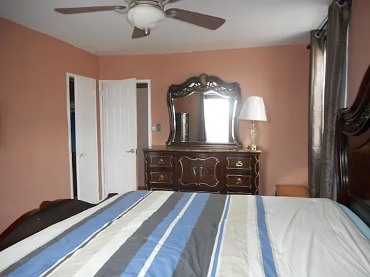 Sold by Mega Homes Realty INC | media 10