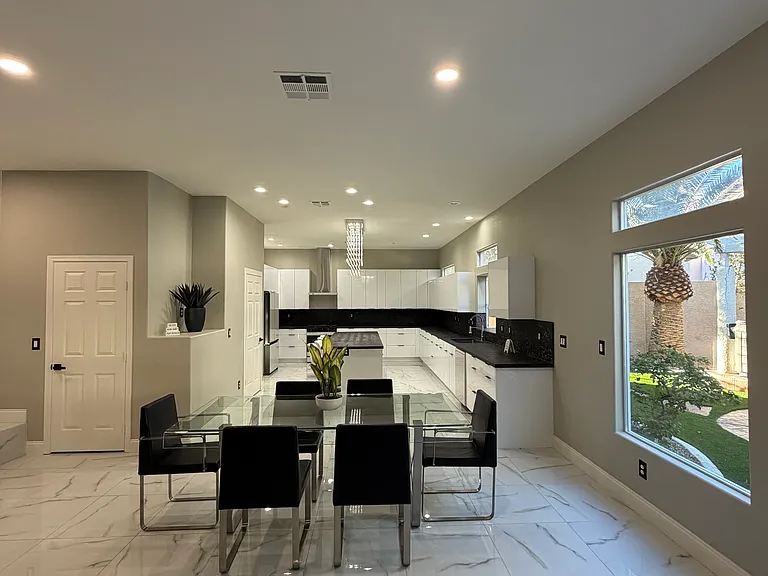 Open concept kitchen and dining area
