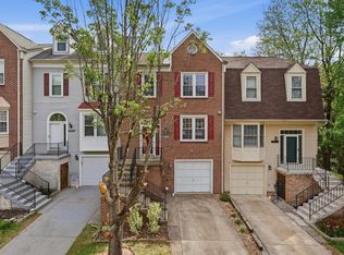 7211 Squirrel Run Ct, Springfield, VA 22152