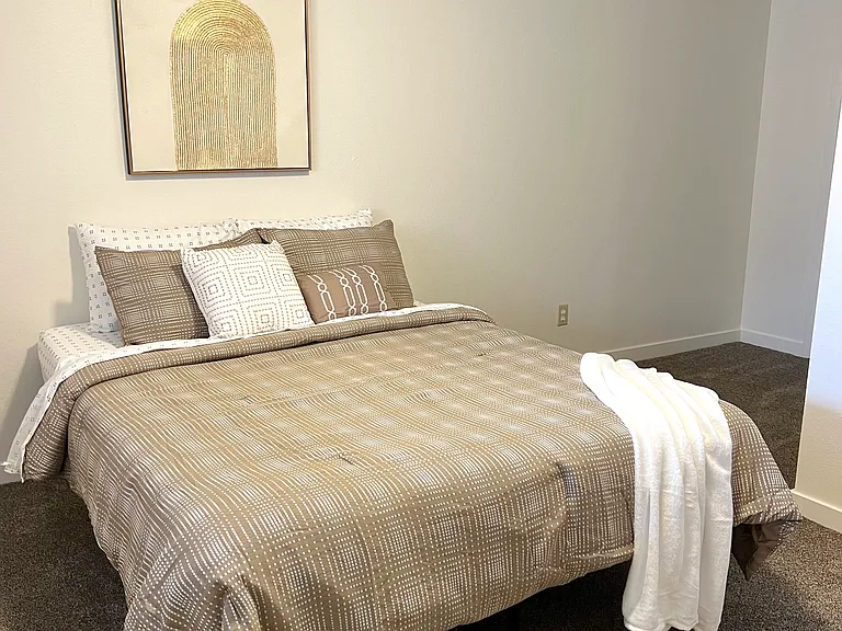 219 14th Ave S #3 — Photo 12