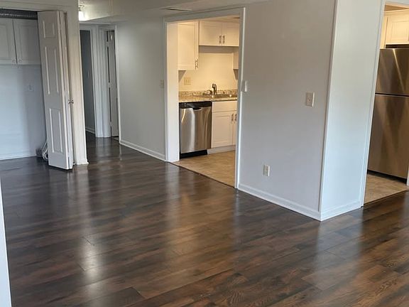 5th image of 33030 W 84th St #B