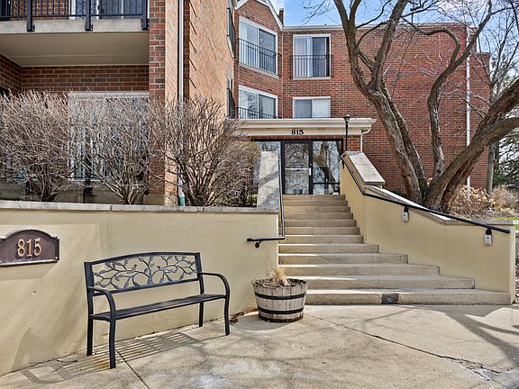 2nd image of 815 Leicester Rd APT 114A