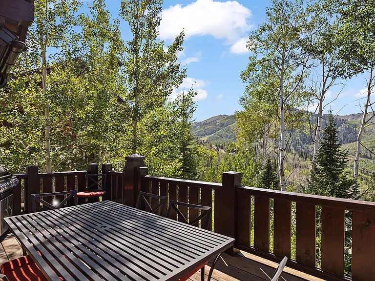 8895 Empire Club Dr — Photo 8