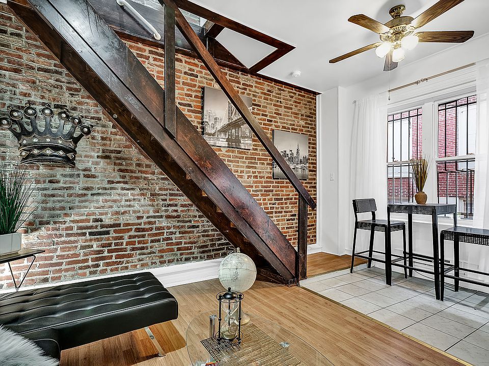 1st image of 1121 Spruce St #11499931