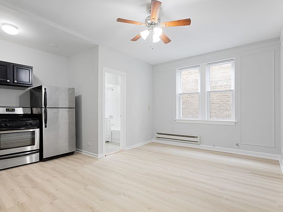 2nd image of 5860 N Kenmore Ave APT 406