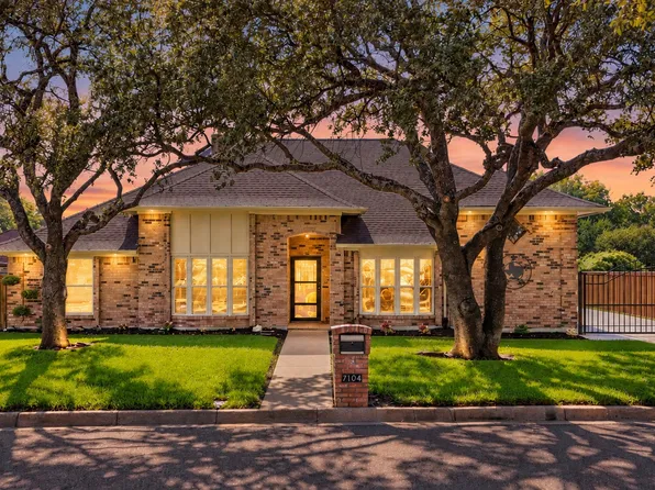 7104 Church Park Dr, Fort Worth, TX 76133
