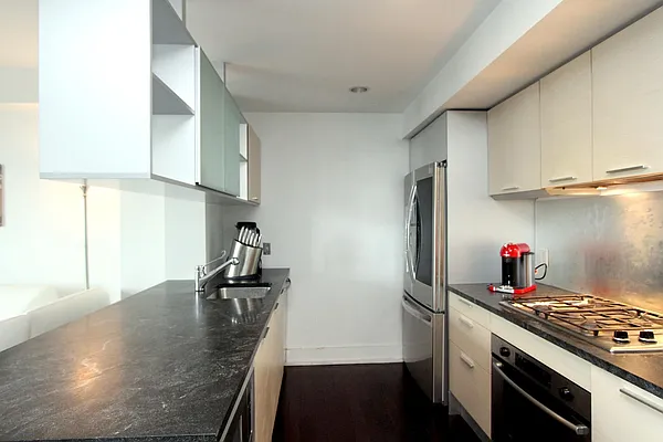 Rented by NY Best Homes Realty | media 10