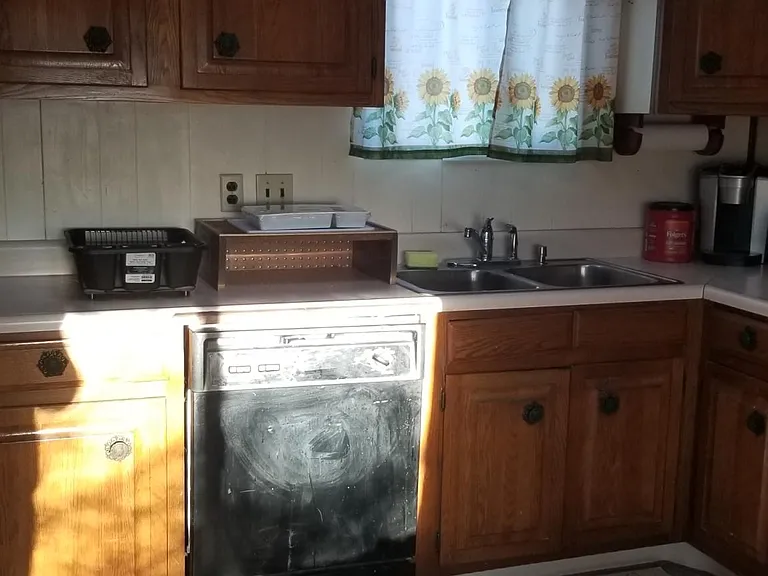 96 E Kipling Dr — Photo 12