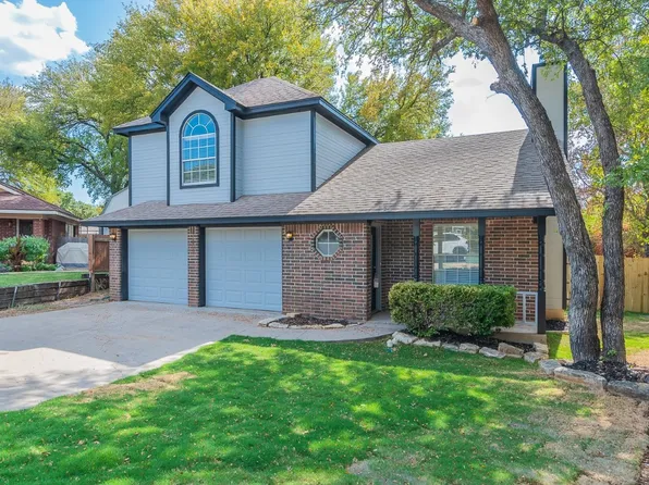 2800 Howard Ct, Denton, TX 76209