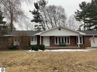 213 Fairlane Dr, Traverse City, MI 49684