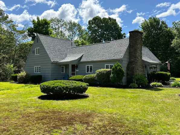 5 Florence St, Rockland, MA 02370