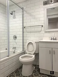 Rented by R New York