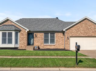 10104 Twilight Dr, Louisville, KY 40272