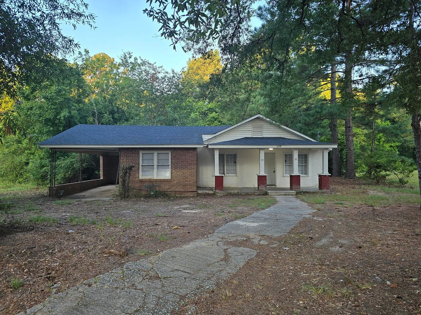 Spacious 5-Bedroom Home in Columbia Section 8 Accepted! — Photo 1