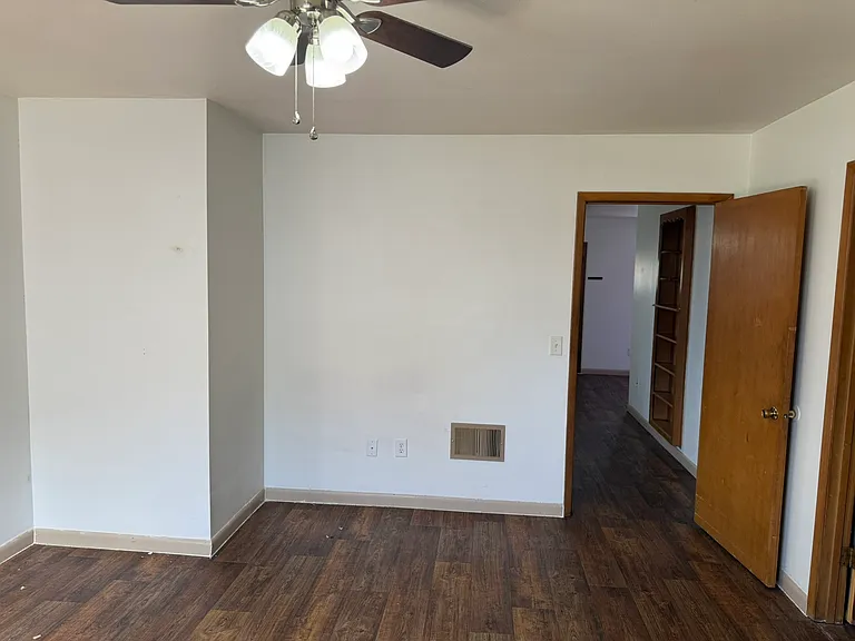 310 W Thurman Ave — Photo 6