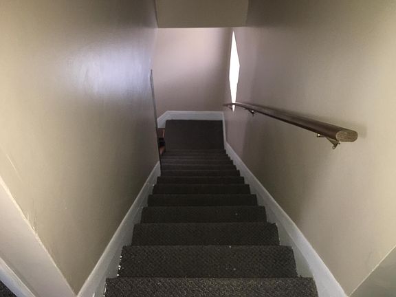 5th image of 808 Phillips St