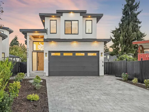 11642 94a Ave, Delta, BC V4C 3S1