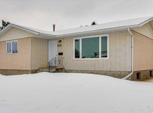 5439 N 47th Ave, Lacombe, AB T4L1M9