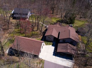 S5650 Devils Crown Dr, Baraboo, WI 53913