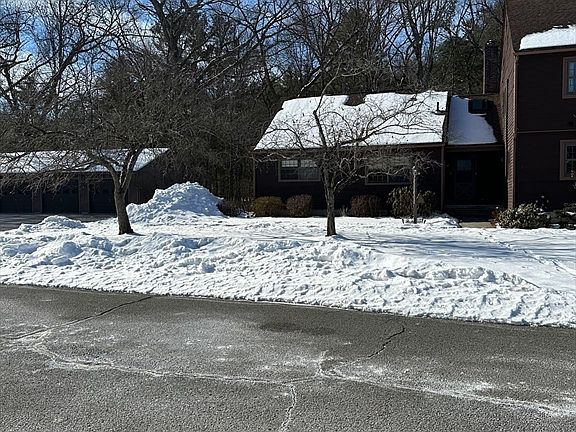 3rd image of 3 Adams Ct #A