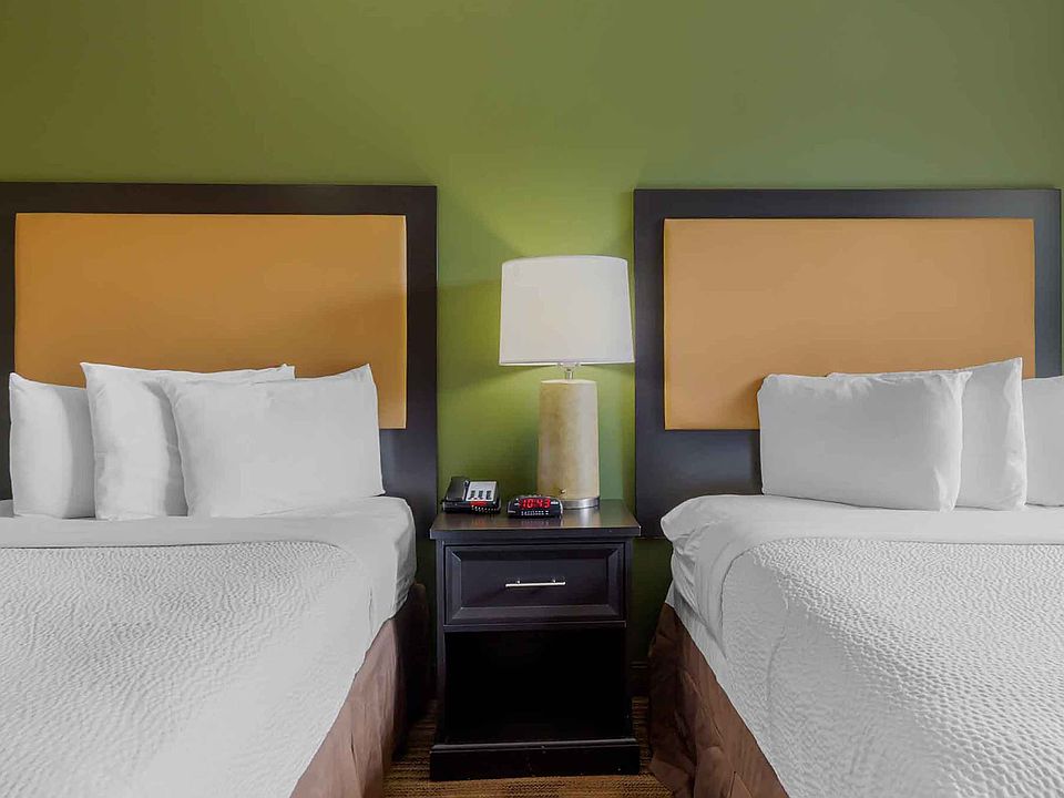 Deluxe Studio - 2 Full Beds