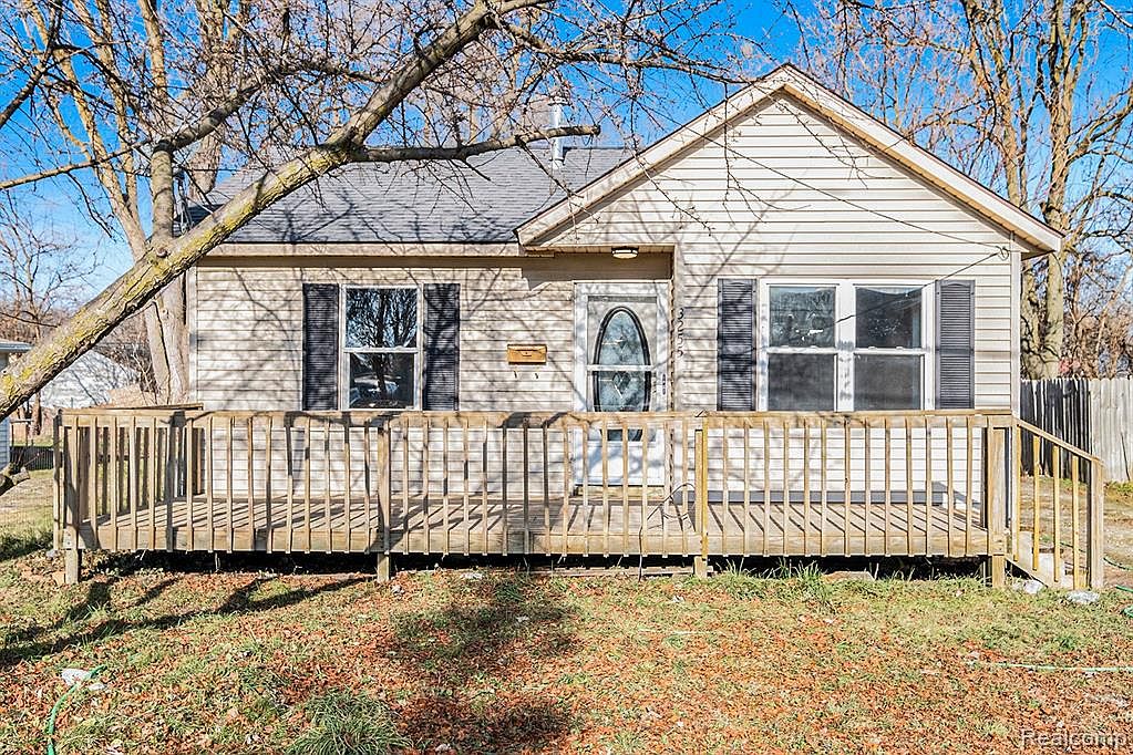 3255 Berent St Burton MI 48529 Zillow