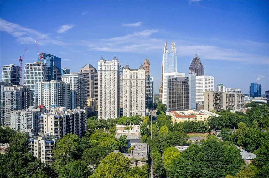 1 bed, 1.0 bath, 750 sqft, $1,725 — Photo 1