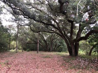 2517 Palmetto Ter, Lanark Village, FL 32323