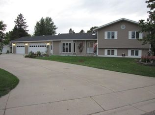 401 9th St NE, Staples, MN 56479
