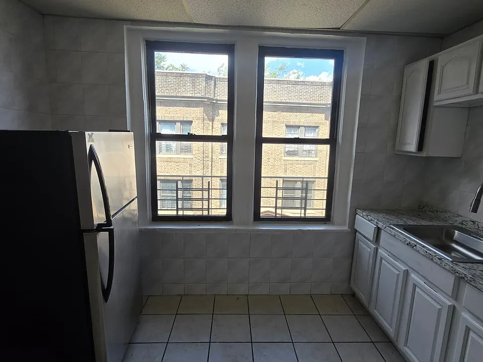 48 Milford Ave #17
