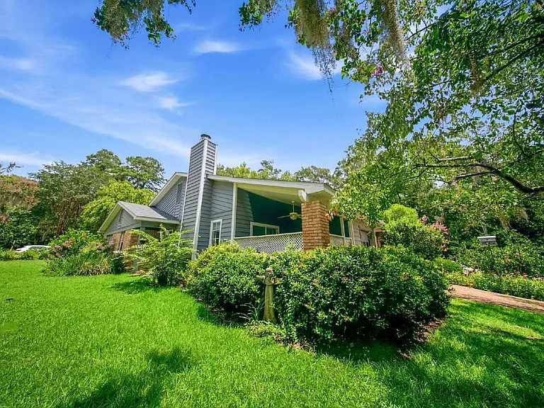1402 Sturbridge Pl — Photo 28