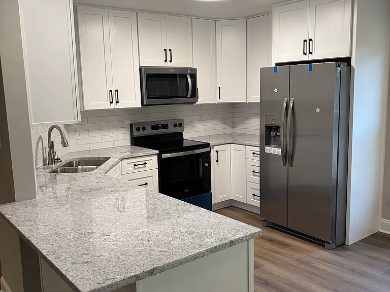 205 Cedar Forest Ln — Photo 3