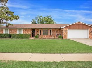 1300 Canterbury Blvd, Altus, OK 73521