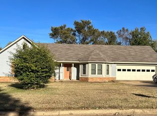 7428 Bridgewater Dr, Southaven, MS 38671