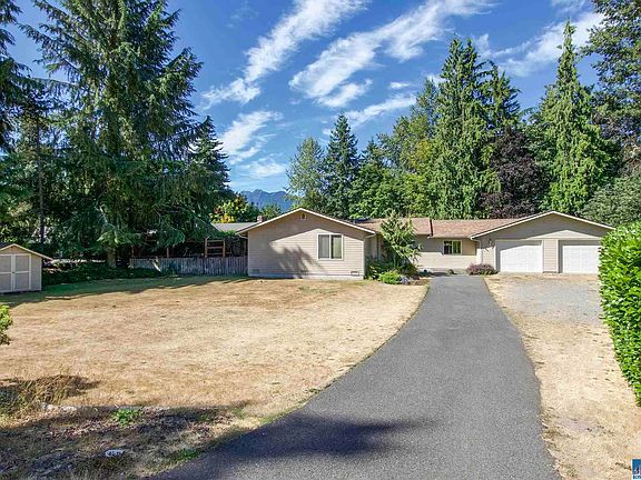 2nd image of 123 Twin Firs Estates Dr