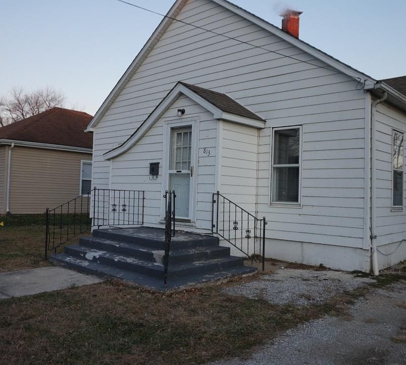 1st image of 813 E Mill St