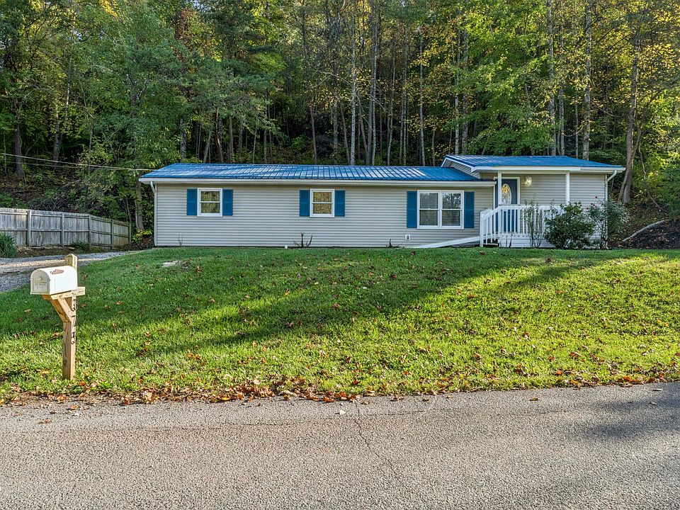 1st image of 375 Jenkins Hollow Rd