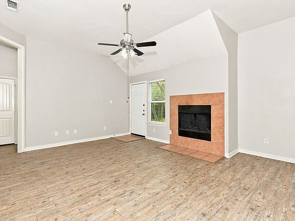 3rd image of 6601 Rockdale Rd