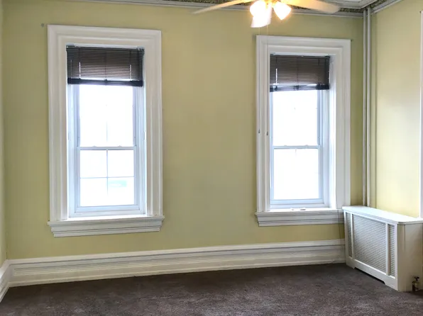 423-425 Radcliffe Street, 423-425 N Radcliffe St, Bristol, PA 19007