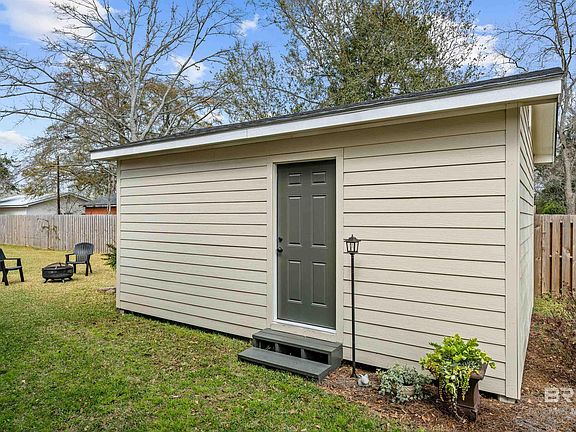 5th image of 4095 B Ave