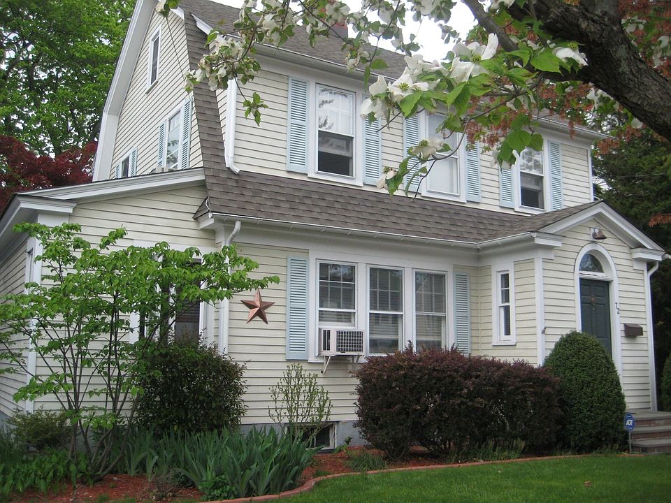 72 Astoria Avenue