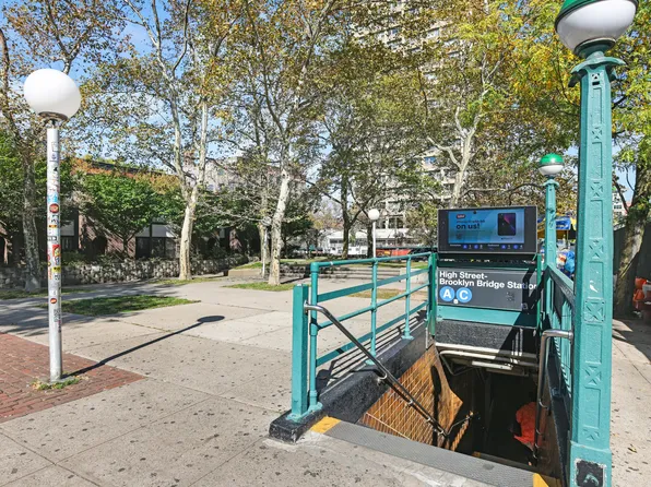 37 Henry Street image 6 of 10